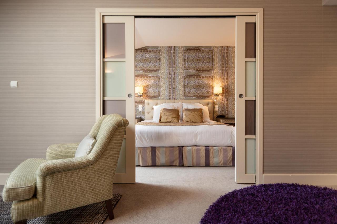 Le Square Hotell Astaffort Exteriör bild