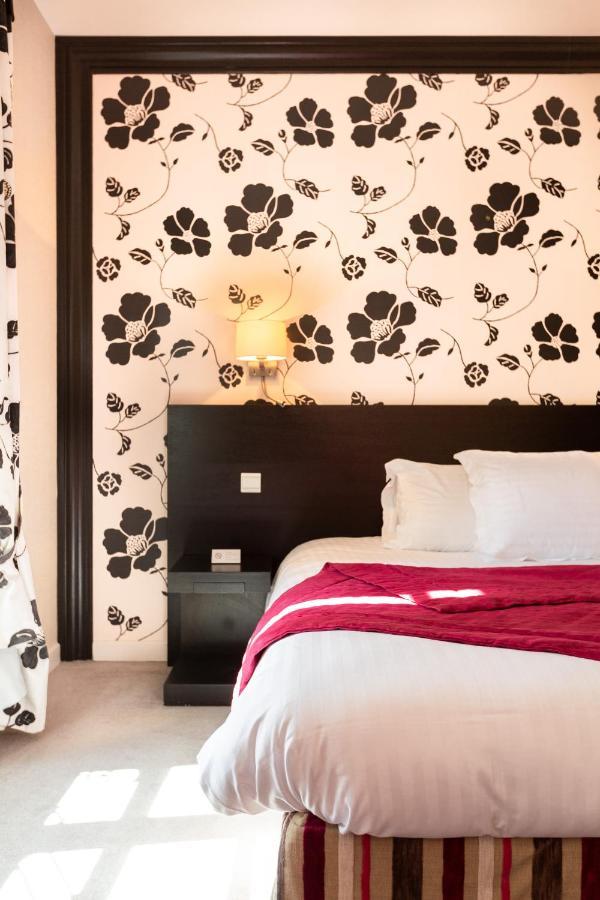 Le Square Hotell Astaffort Exteriör bild